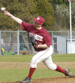 Pacific Edges WU, 1-0, as Both Pitchers Throw Complete Games