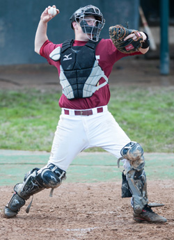 Puget Sound Defeats Willamette, 3-2, Prevents Series Sweep by Bearcats