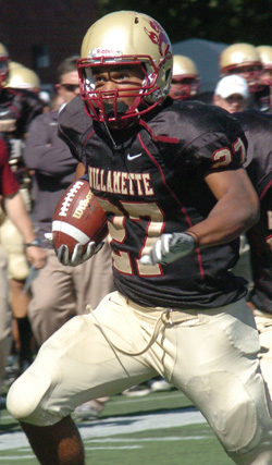 Bearcats and Pirates to Meet in Battle of Undefeated Teams