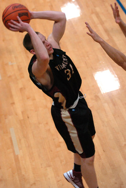 Puget Sound Builds Early Lead in 75-62 Win Over Bearcats