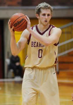Luedtke Notches Double-Double, but Bearcats Fall to Whitman, 88-78