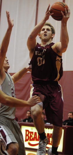 Willamette Outlasts Loggers for 84-77 Win in Overtime