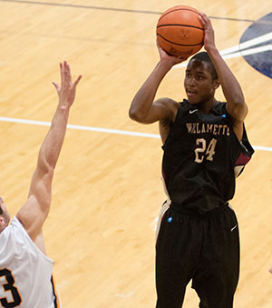 Appleton's Double-Double Leads Lewis & Clark to 68-59 Win over Willamette