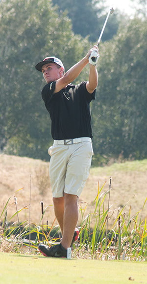 Willamette is Tied for Ninth after First Round at West Cup