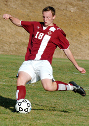 Pacific Sneaks Past Men's Soccer, 1-0