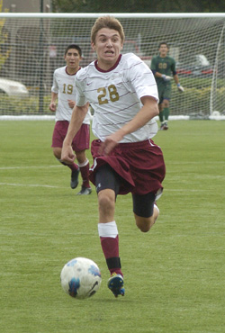 Bearcats and Missionaries Battle through Rain to 1-1 Tie