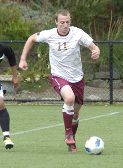 Galbreath Scores with 4:05 Left, as Bearcats Outscore Boxers, 3-2
