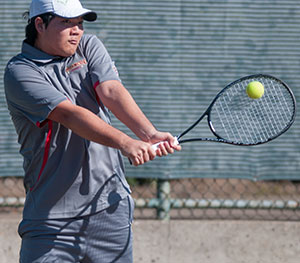 Willamette Edges Puget Sound, 5-4, as Blaisdell Rallies at #5 Singles