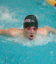 Willamette Swimming Finishes Second Day of Husky Invite