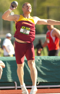 Oppat Improves NCAA Qualifying Distance in Shot Put at Willamette Invitational