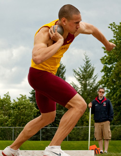 Colignon and Miller Hold Leads after First Day of Linfield Multi-Events