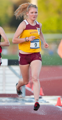 Ostrander Places Third in 3,000-Meter Steeplechase at Oregon Twilight