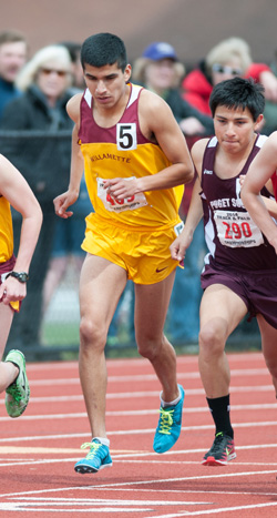 Castillo Sets Personal Record, Finishes 2nd in 1,500-meter Run at Linfield Open