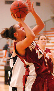Three WU Players Reach Double Digits, as Cats Defeat Lutes, 69-56