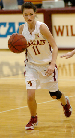Bearcats Slip Past Pacific on 3-Pointer by Wilson at the Buzzer