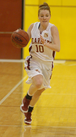 Whitworth Places Five Starters in Double Figures, Defeats Bearcats, 73-67