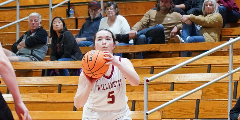 Jasmine Shigeno is ready to release a three-point shot.