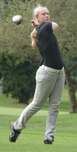 Willamette Women's Golf Team Leads Salem Collegiate Cup after First Round