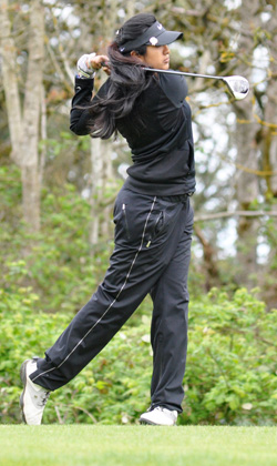 WU Women's Golf Team Tied for Third after First Day of Pacific Invitational
