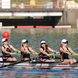 Bearcats Compete in Women's Collegiate Varsity 4+ at Portland Fall Classic