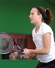 Willamette Rolls Past Pacific, 8-1