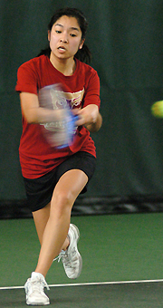Willamette Rolls Past Pacific Lutheran, 8-1