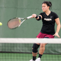 Willamette Downs Lutes, 8-1, Sweeps the Season Series with Pacific Lutheran