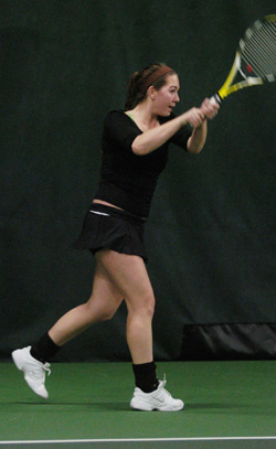 Bearcats Fall to University of Oregon Club, 7-2, in Exhibition Match