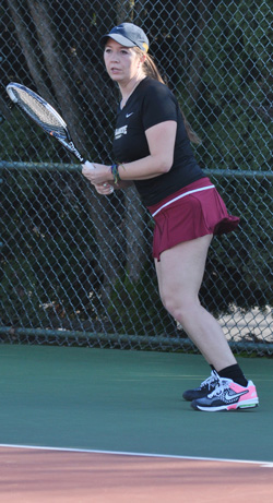 Linfield Wins Women's Tennis Match against Bearcats, 8-1