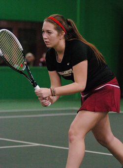 La Verne Defeats Willamette, 9-0