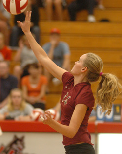 Waltz and Leenstra are Chosen Honorable Mention All-NWC