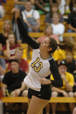 Leenstra Pounds Out 28 Kills, Earns 20 Digs, as Bearcats Down L&C, 3-1