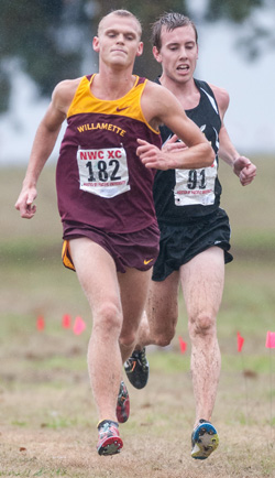 Willamette Men's Cross Country Team is Ranked #28 in NCAA Division III
